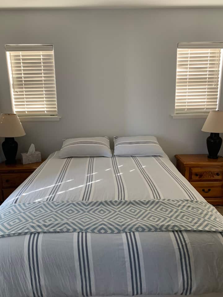 Легло за гости