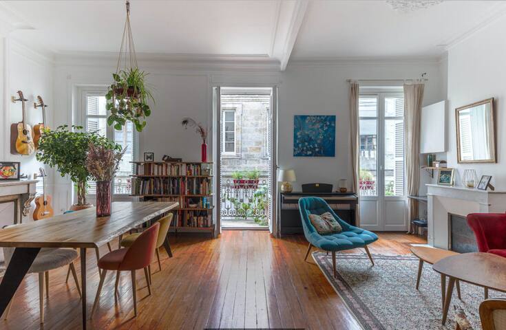 Magnifique appartement traversant Centre Bordeaux