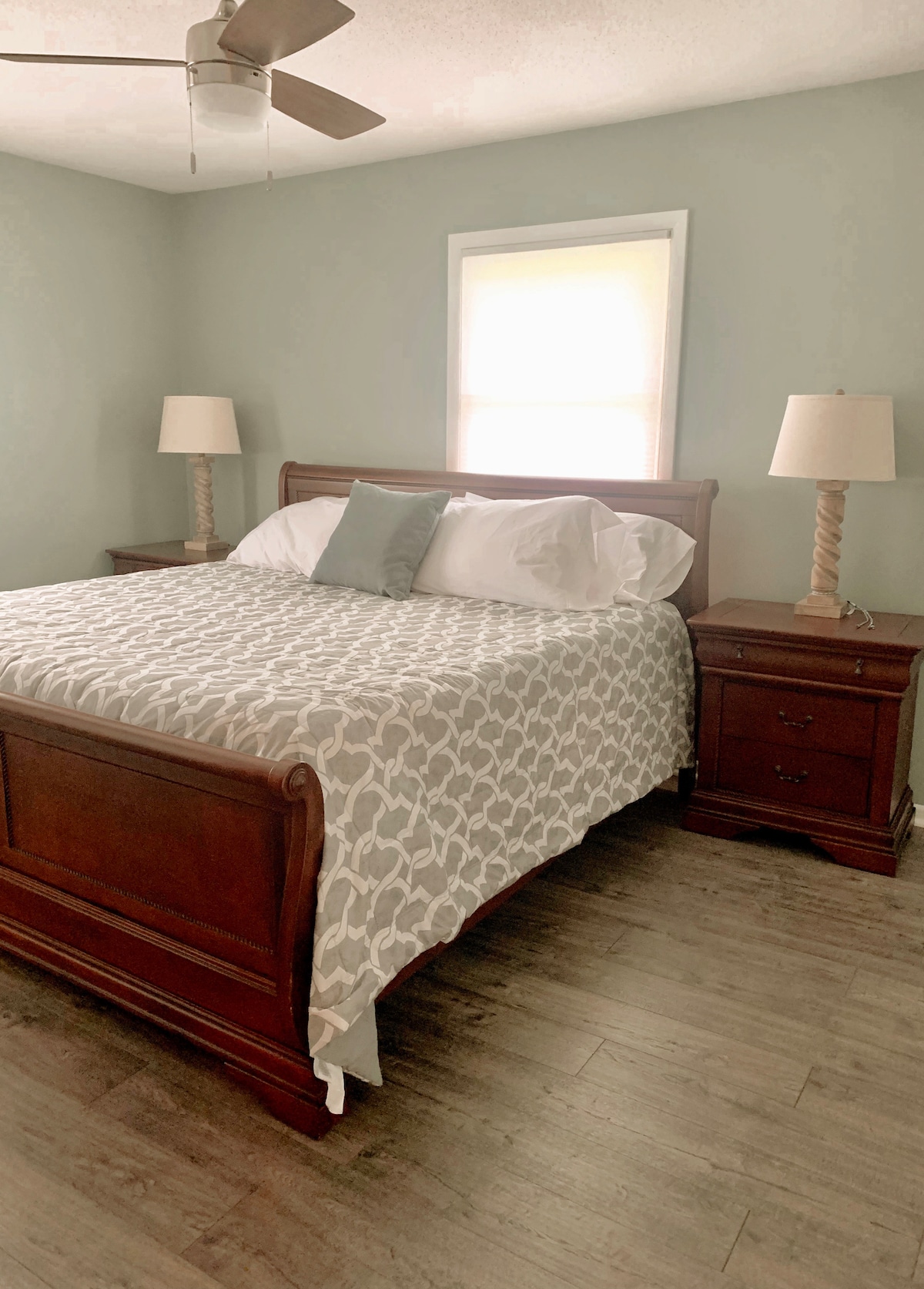 Peaceful Ctry Home