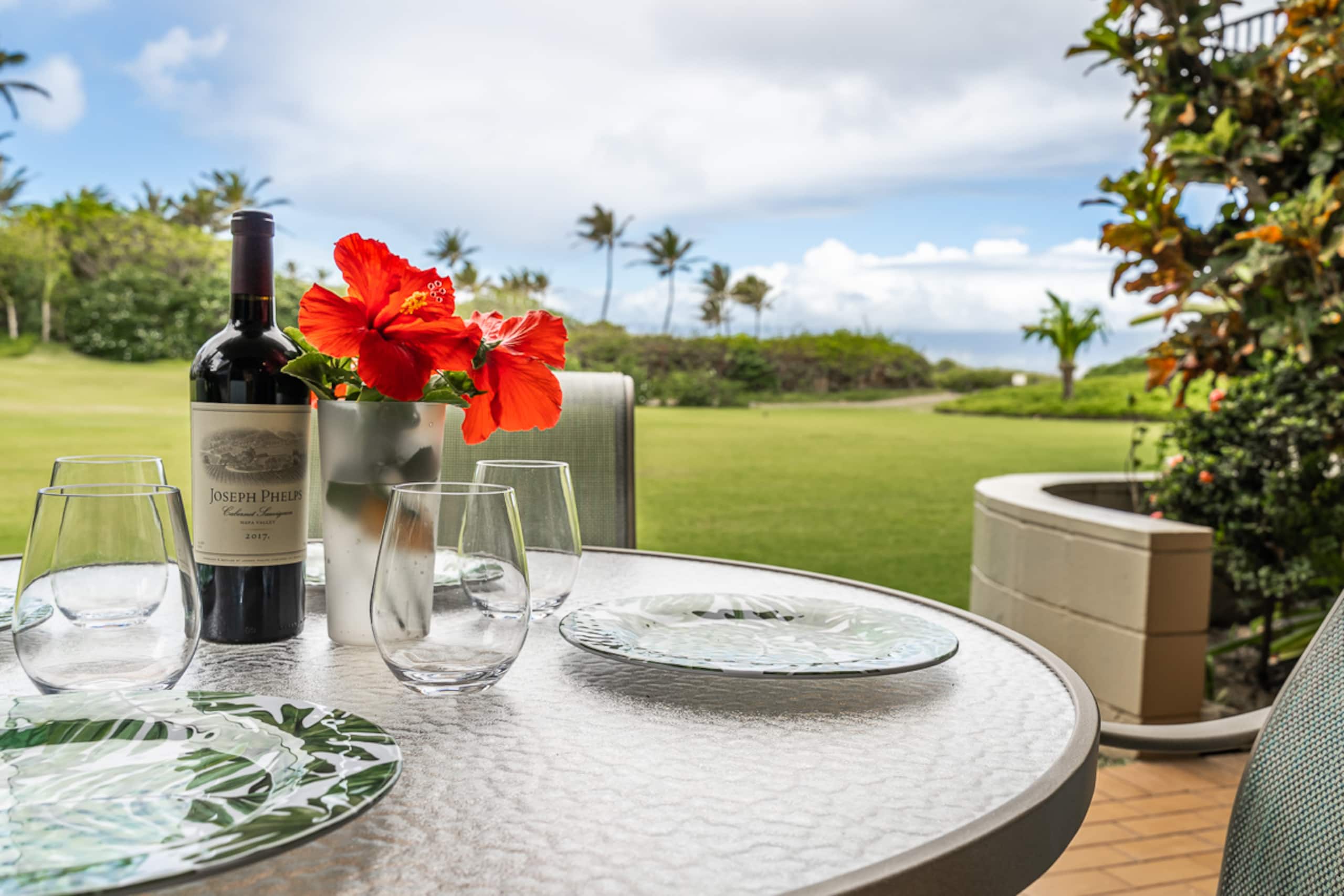 Condo in Lahaina · ★4.97 · 1 bedroom · 2 beds · 1 bath - Image 32