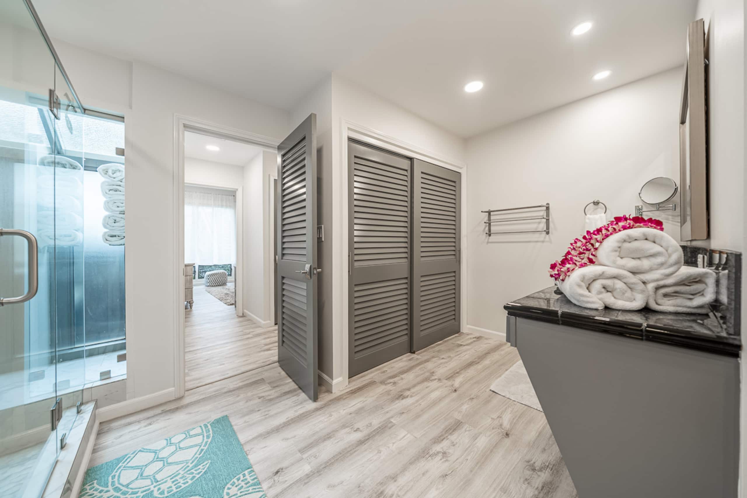 Condo in Lahaina · ★4.97 · 1 bedroom · 2 beds · 1 bath - Image 28