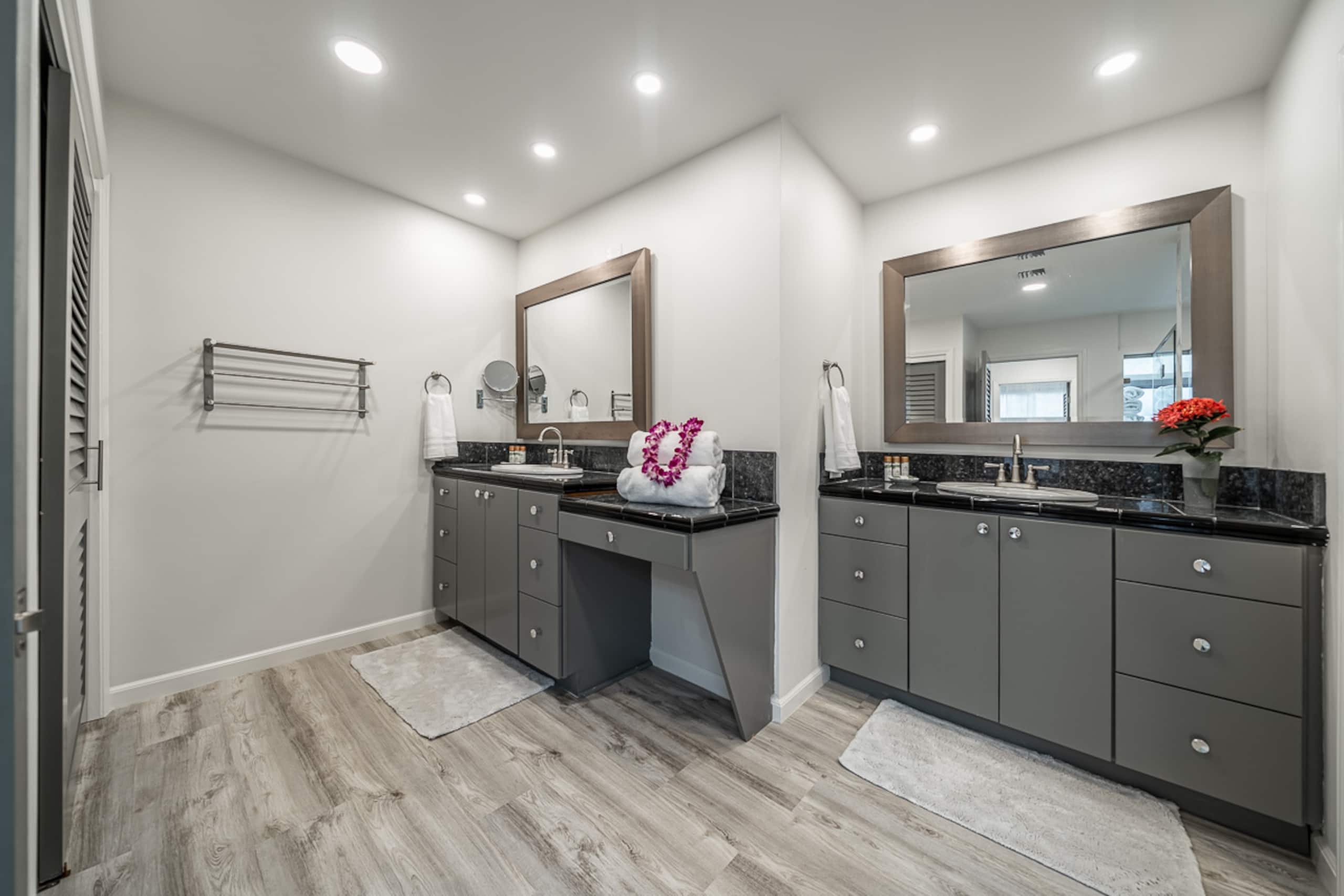Condo in Lahaina · ★4.97 · 1 bedroom · 2 beds · 1 bath - Image 26