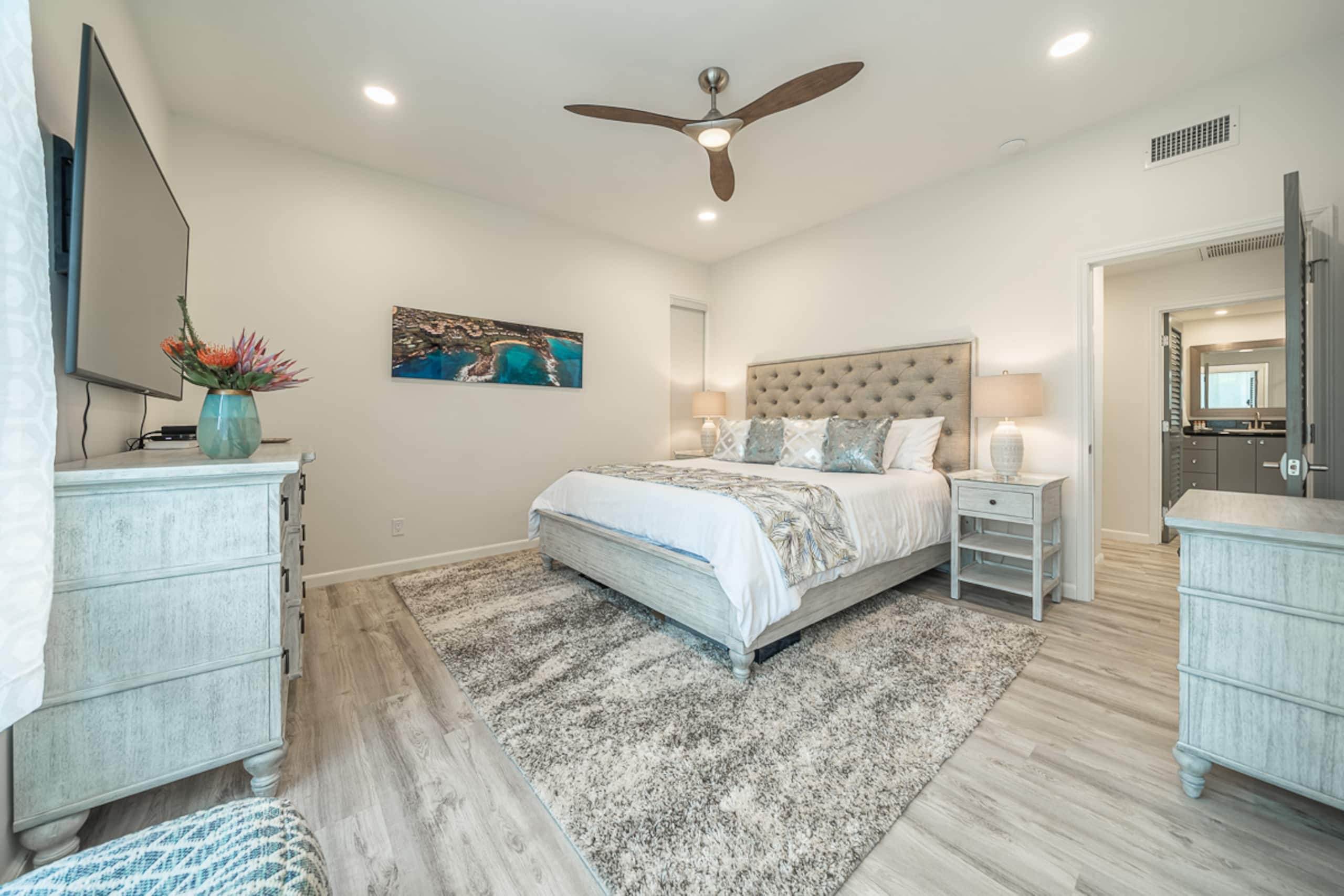 Condo in Lahaina · ★4.97 · 1 bedroom · 2 beds · 1 bath - Image 18