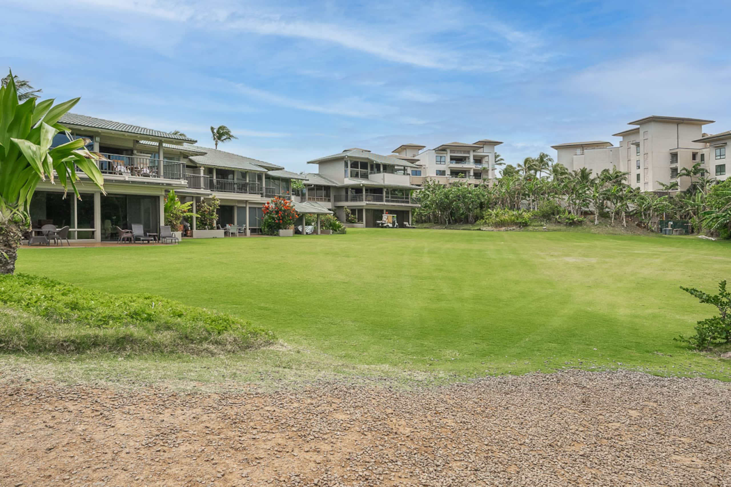 Condo in Lahaina · ★4.97 · 1 bedroom · 2 beds · 1 bath - Image 31