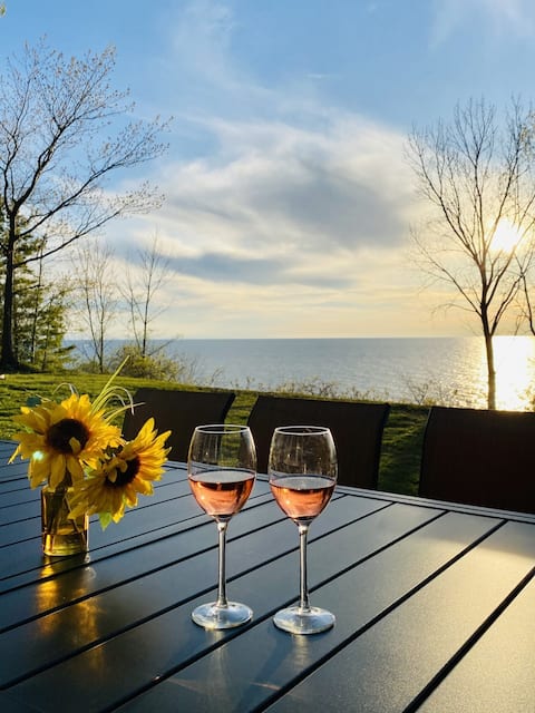 🌅 Private Beach! Lake Michigan Paradise! 🏖