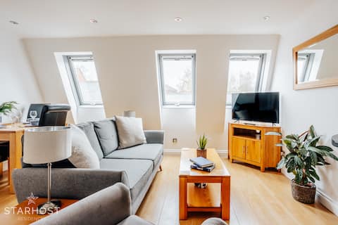 Central 3 bed apartment at Regents Court, Newbury