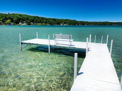 Private Beach. Dock and Buoy. Sand Bar Walk Out.