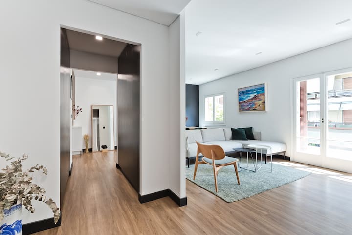 110m² art & tech flat, perfect for digital nomads