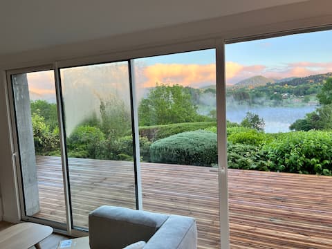 Exceptional view, volcanoes, lake and spa