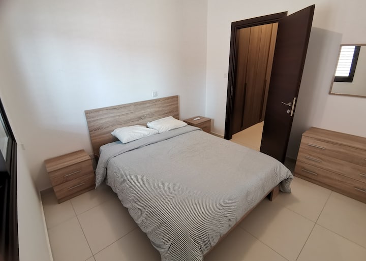 Bedroom with 1 x double bed