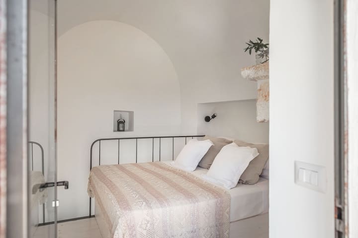 Bedroom 3, located in the old 'tower', details.