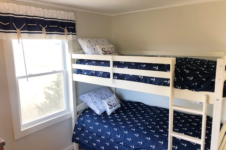 Twin size bunk beds (200 lbs. limit per bed)
