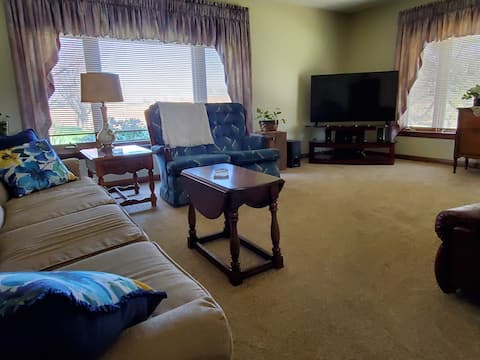 Successful Airbnb property: Farmhouse at Cattail Creek in Amish Country / Holmes County