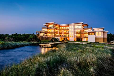 New Modern Waterfront Home w/ Saltwater Pool