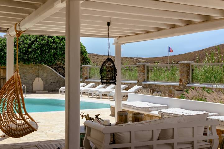 The Ilior Retreat Villa gallery image 4