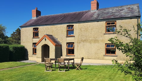 Rose Cottage, Lunnon, Parkmill, Three Cliffs Bay