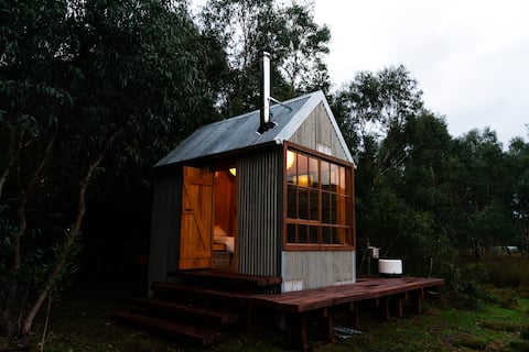 Handcrafted Shack, Halls Gap, Grampians (Gariwerd)