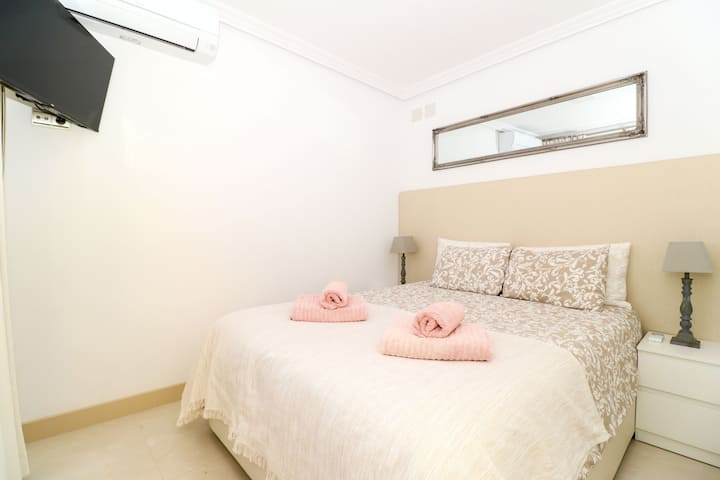 New mattress size 1.60x2.00! updated January 2025.