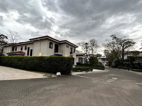 Wonderful and safe house