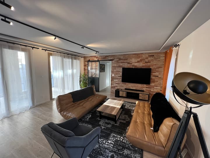 Grand Appartement Style Industriel Cosy Et Récent - Bordeaux