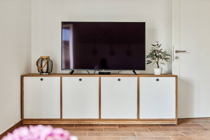 Mima And Neda managed Airbnb listing 2