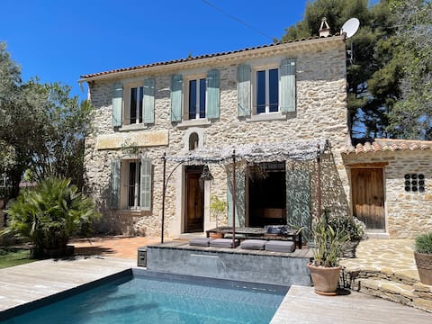 Villa Sainte Anne – Former community school