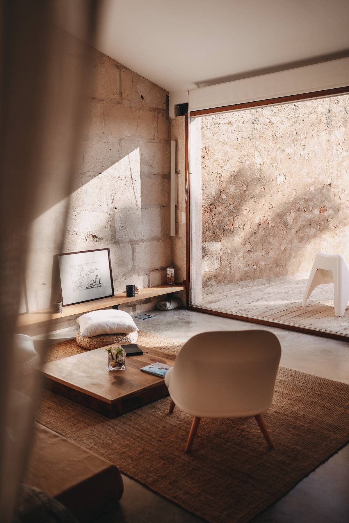 Design Loft for Creative Work & Remote Retreats 3