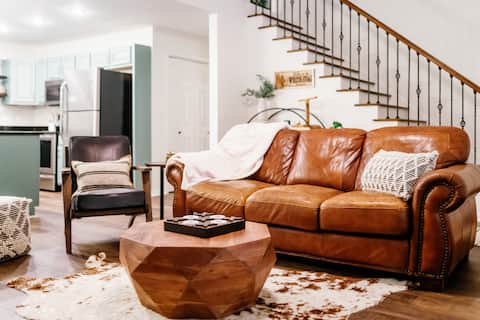 Pet friendly mountaintop retreat