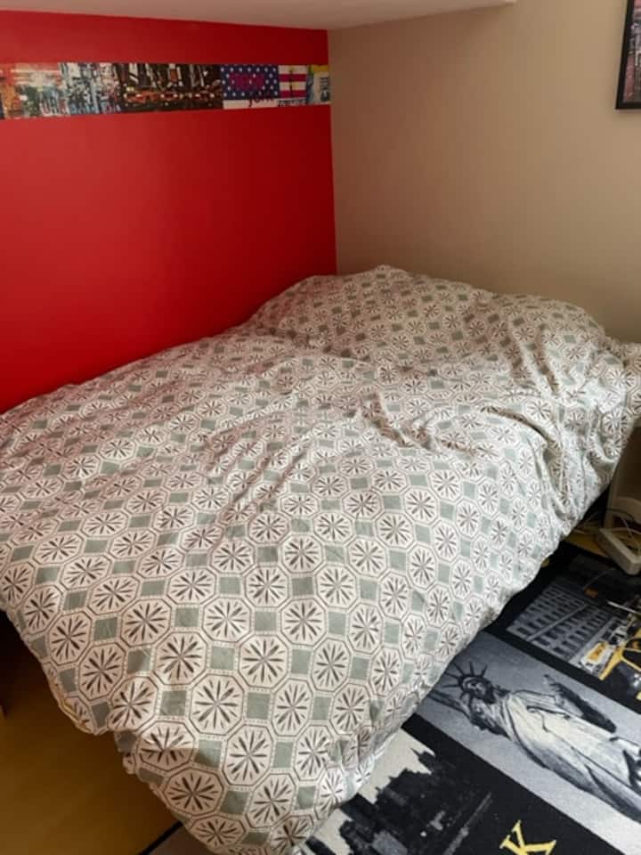 Krevat 2 persona: 140 cm X 210 cm