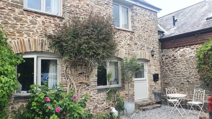 Sweet Courtyard Cottage Sleeps 5 - Torcross