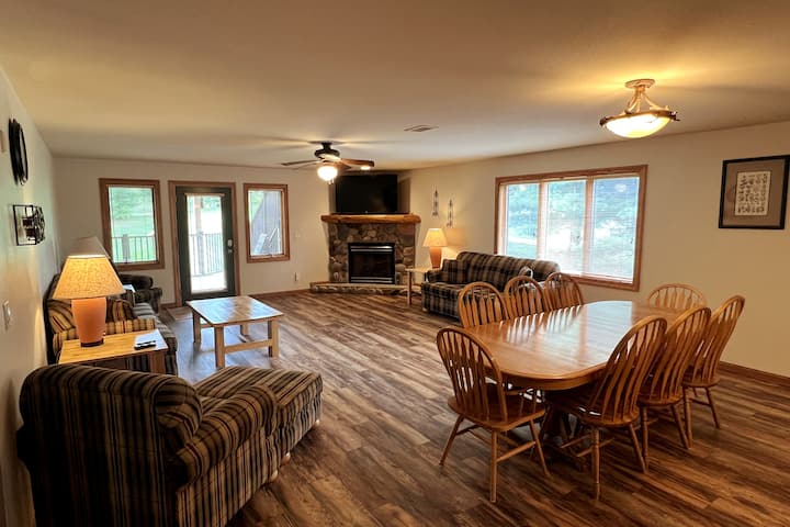 Two Unit at Northern Bay - 7 Bedroom Sleeps 24!