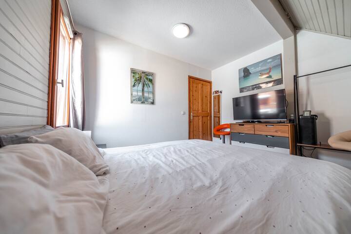 DHOMË GJUMI KRYESORE