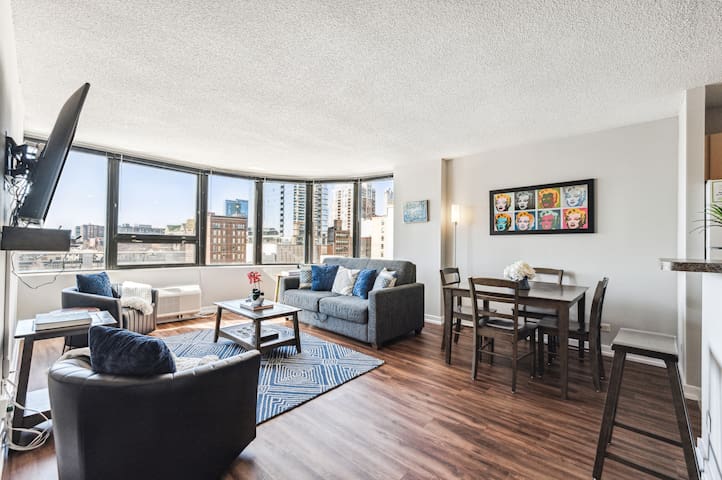MICH AVE #5|Safe DTown Grant Park, Museums 2bd/2ba