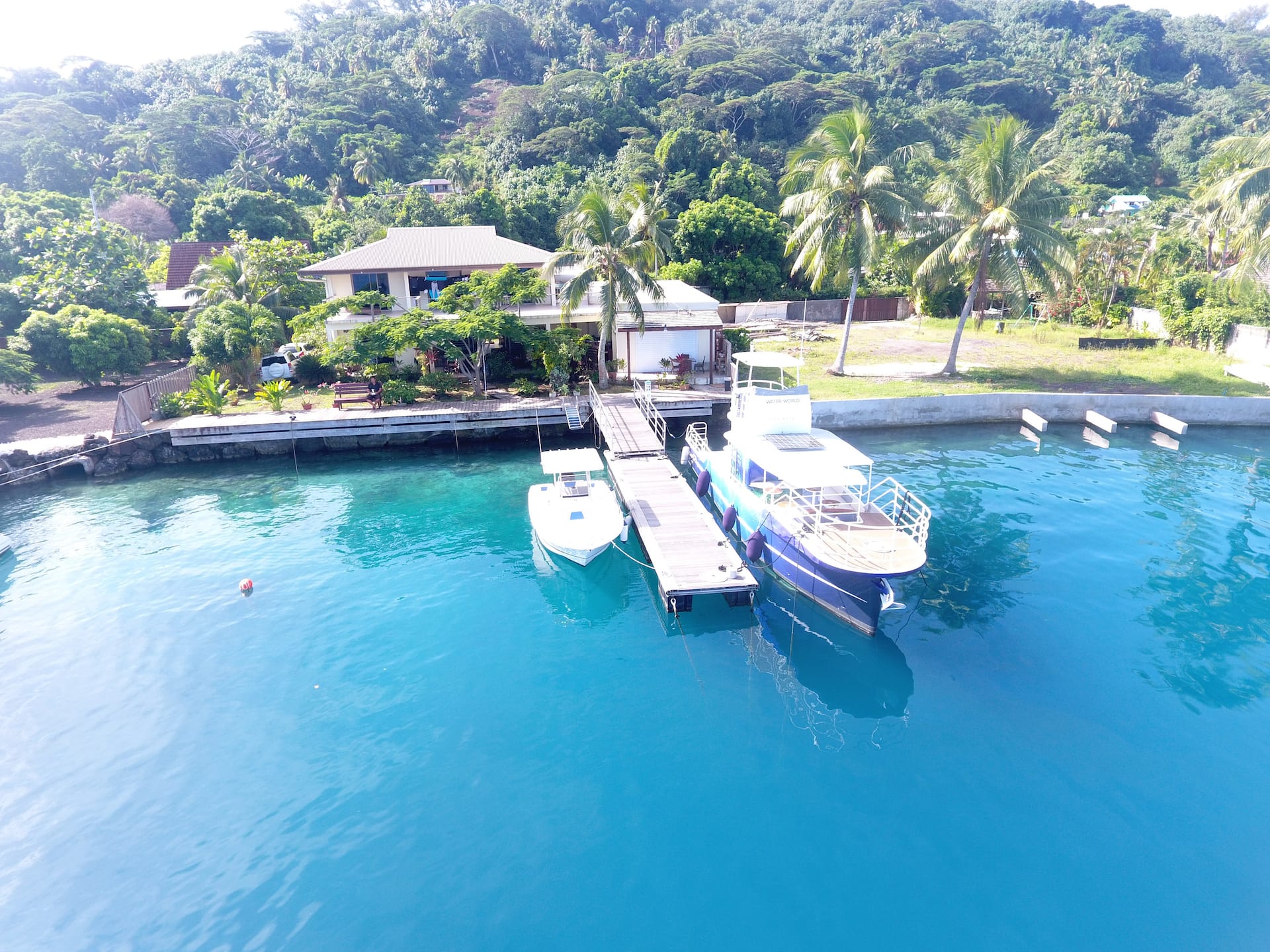 Manta Villa – Lagoon View & Direct Sea Access