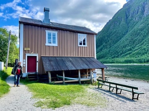 OLA OCTOBER PIER - KULTURVERVERSTEDET MOSJØEN