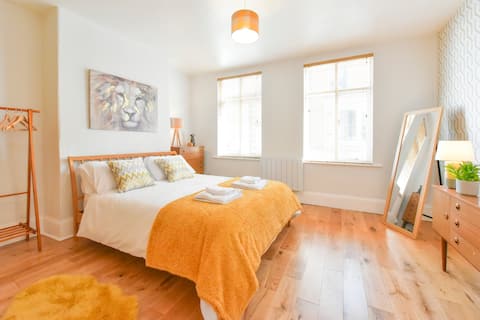 Top Airbnb: Pelican @ Staithes Sleeps 8 in an perfect location in Hinderwell
