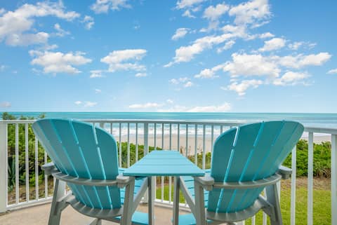Oceanfront, Private balcony & Beach, Heated Pool