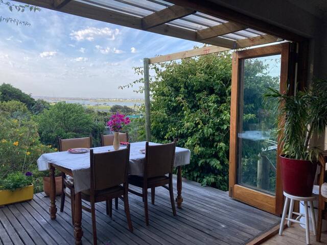 Mountainside Family Home. gallery image 5