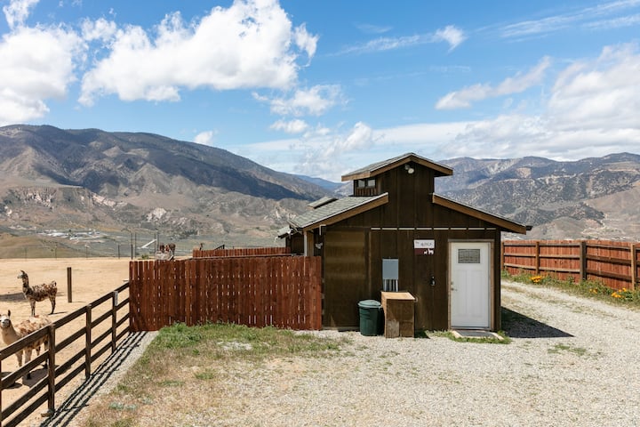 Lebec Ranch The Alpaca (A Lone Juniper Ranch Cabin) - Farm stays for Rent in Lebec ...