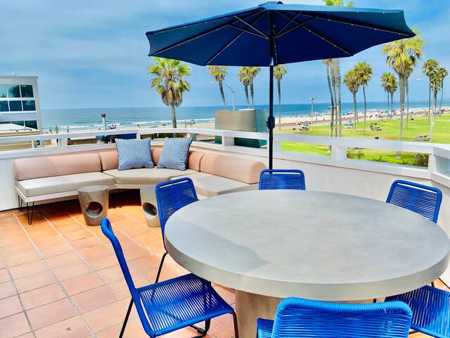 Luxury Home Amazing views Sleeps 20 Mission Beach gallery image 4