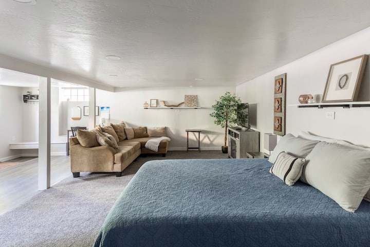 Საცხოვრებელი და საძილე სივრცე - სტუდიოს სტილი.