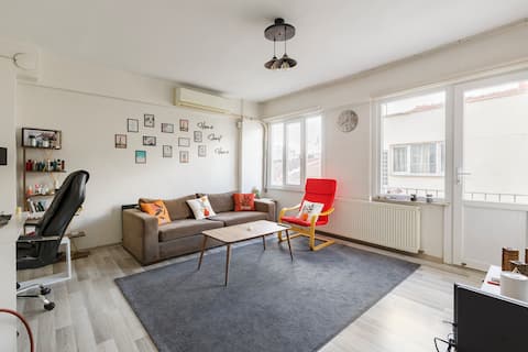 Top Airbnb: Lovely apartment 10 minutes walk to Taksim square in Şişli