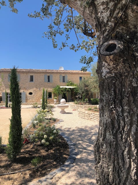 Stunning villa in the heart of the Luberon