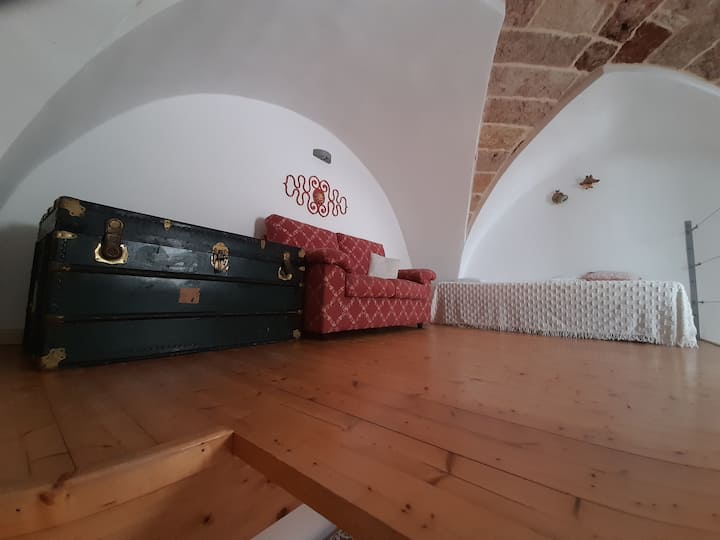Ancient Salento House: Small Courtyard Of The Sun. - Ugento