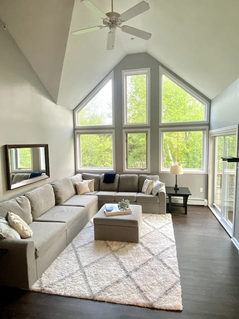 3 Bed 3 Bath Cozy Mountain Condo