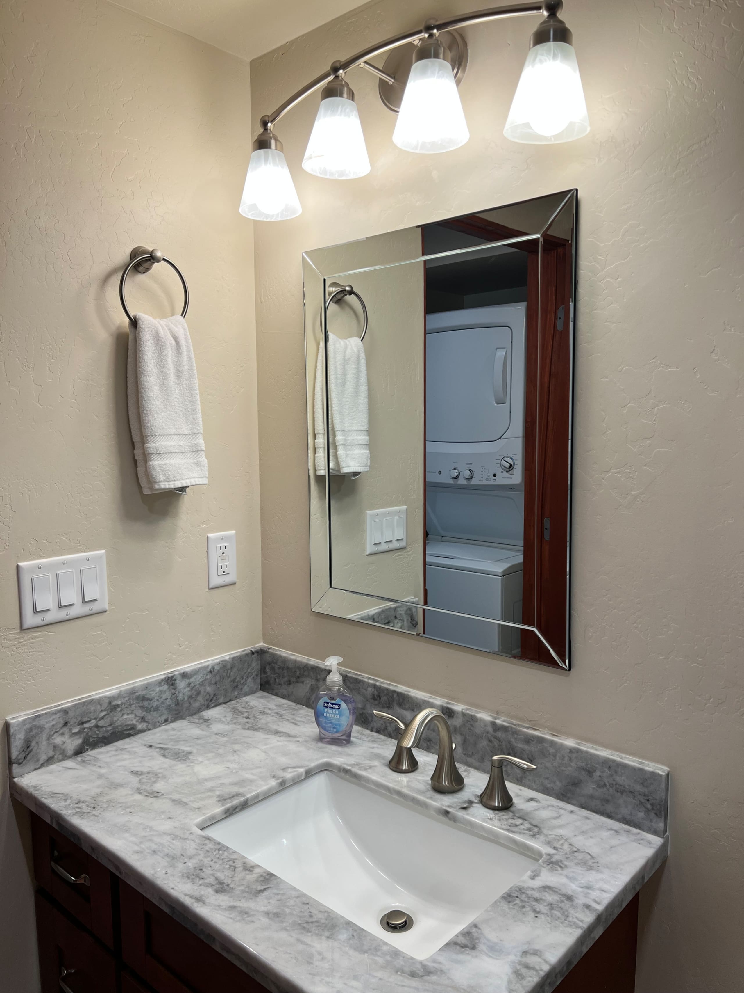 Condo in Kihei · ★4.9 · 1 bedroom · 1 bed · 1 private bath - Image 9