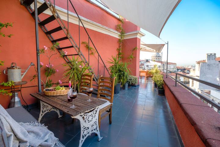 ★ High Garden ★Rooftop Terrace Apartment★ Galata ★ gallery image 2