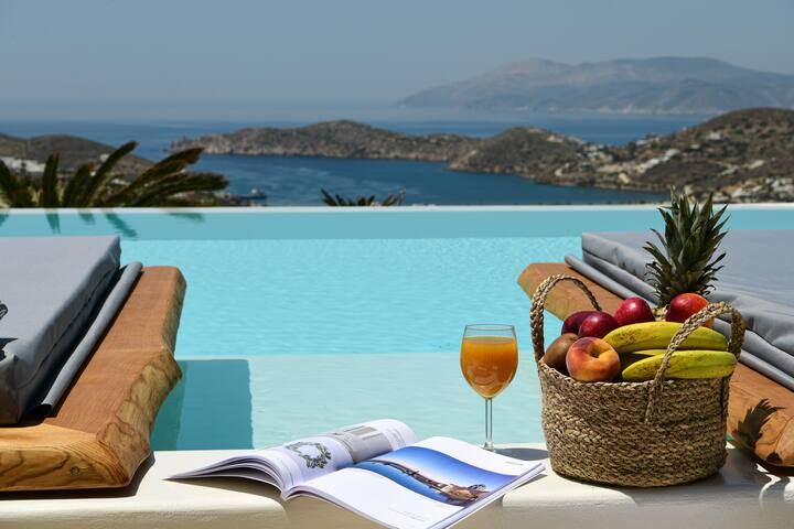 Grand Youtopia Villa gallery image 5