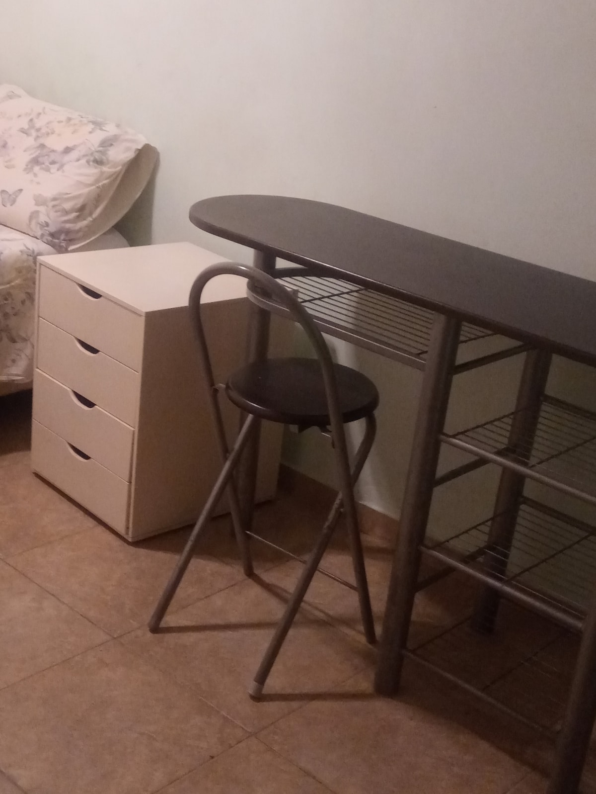 Habitación privada en casa con parque y pileta en Vicente López