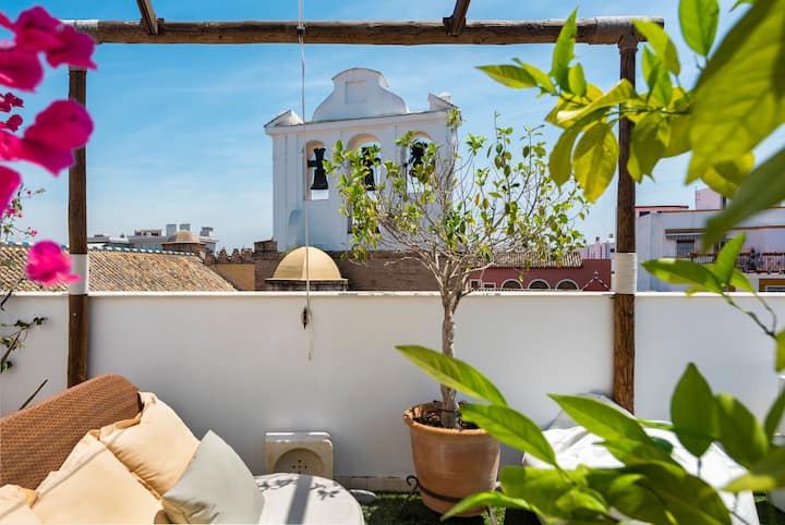 Seville Central Apt. with Balcony Adults Only - Serviced